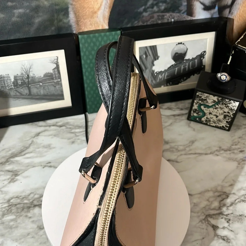 KATE SPADE DULL COMPARTMENT HAND BAG/ CROSSBODY PVC BAG - Picture 6 of 16